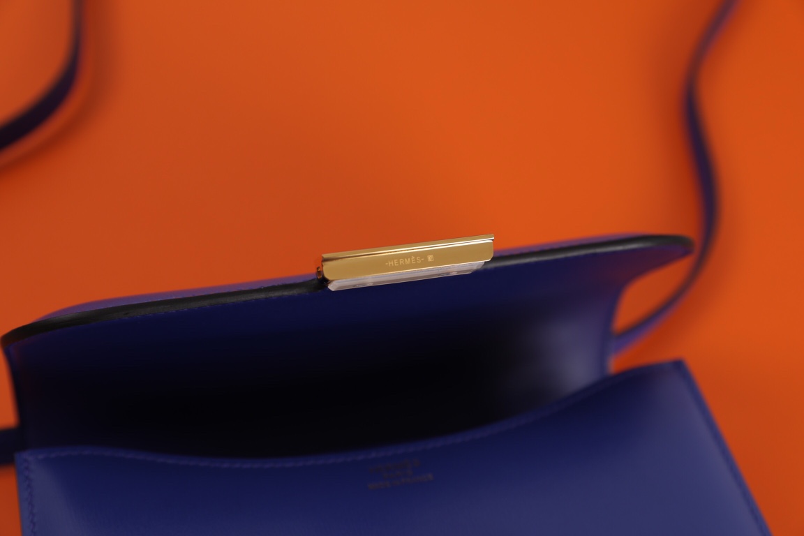 에르메스 콘스탄스18 일렉트릭블루 금장